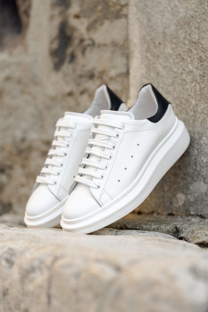 BECVO - SNEAKERS OFF WHITE/BLACK